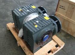 S斜齒輪-蝸輪蝸桿減速機